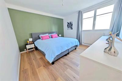 Appartement - 84 m² - 5 pièces