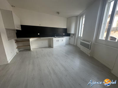 Appartement - 81 m² - 3 pièces
