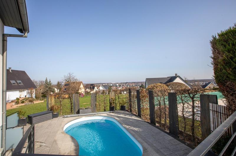 Maison - 165 m² - 6 pièces