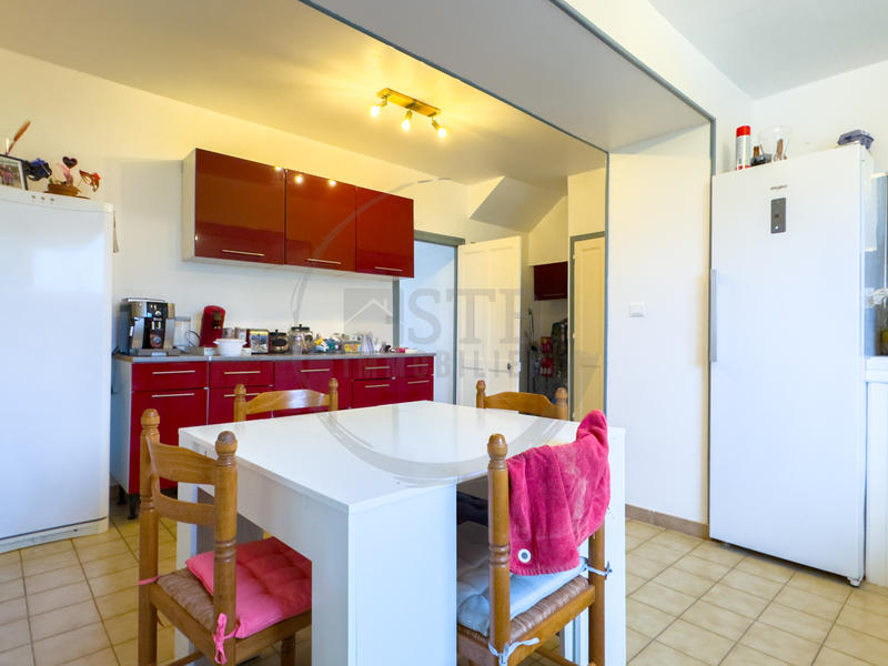 Maison - 140 m² - 6 pièces