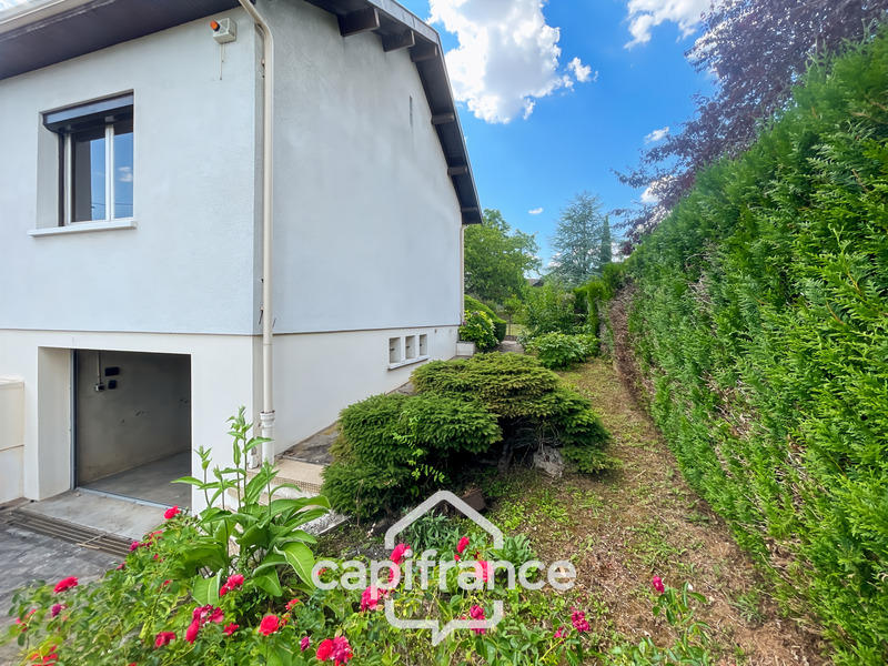 Maison - 95 m² - 5 pièces