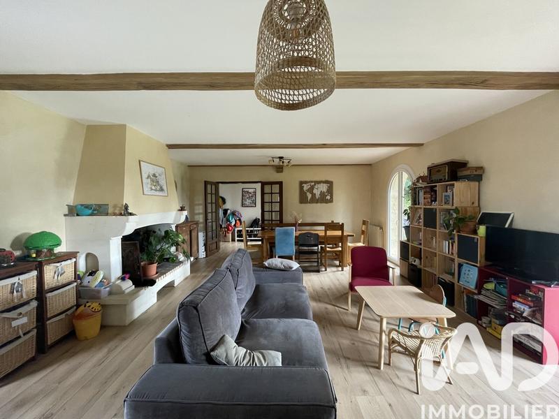 Maison - 206 m² - 5 pièces