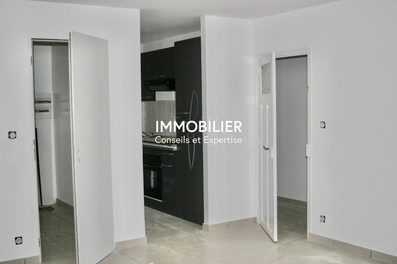 Maison - 183 m² - 9 pièces