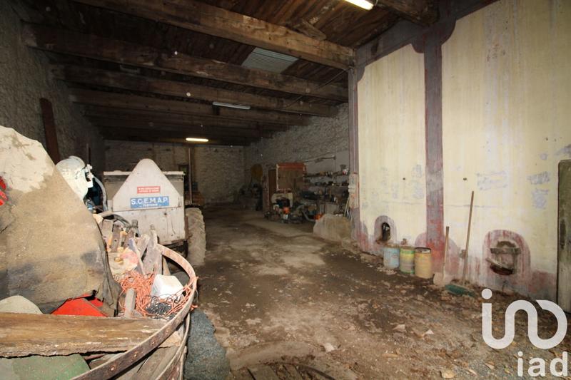 Maison - 400 m² - 1 pièce