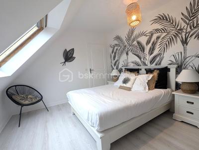 Maison traditionnelle - 120 m² - 6 pièces