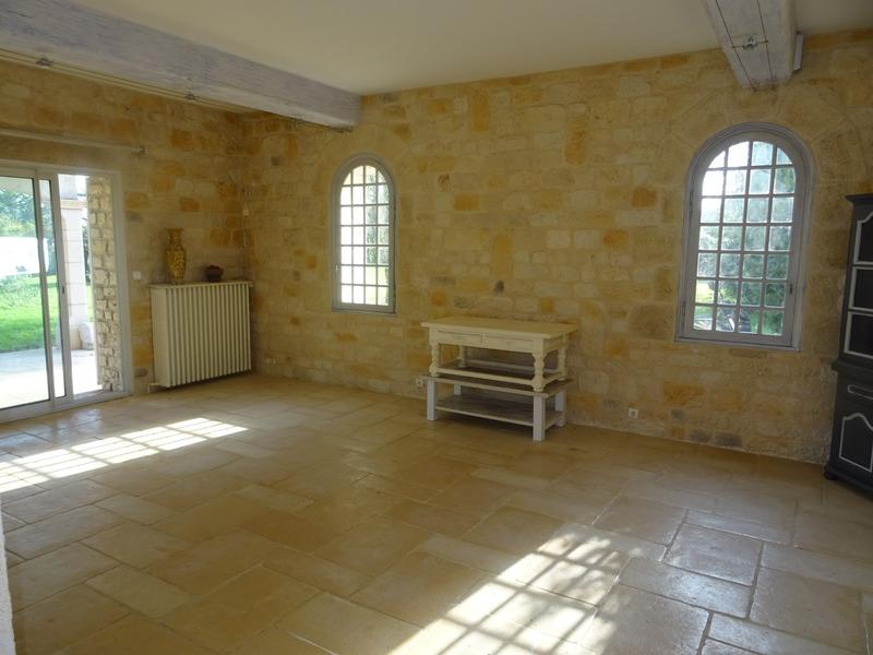 Maison - 229 m² - 8 pièces