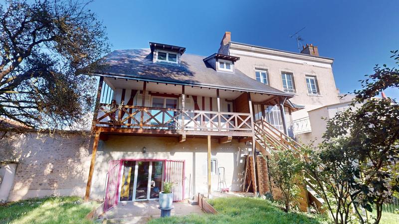 Maison - 120 m² - 5 pièces