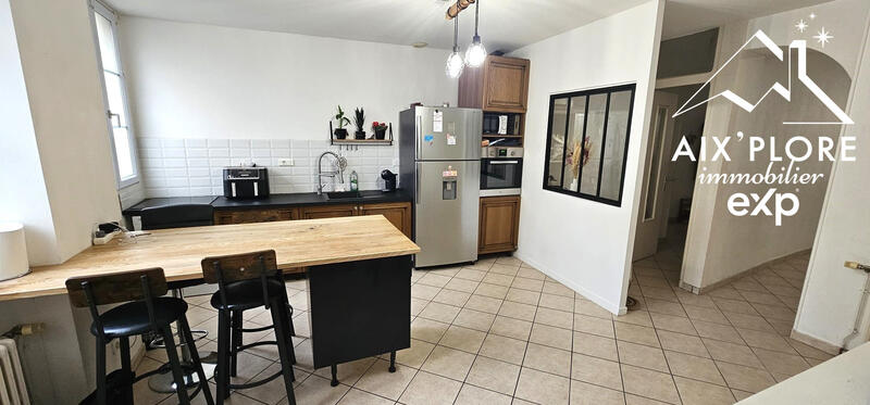 Maison - 209 m² - 6 pièces