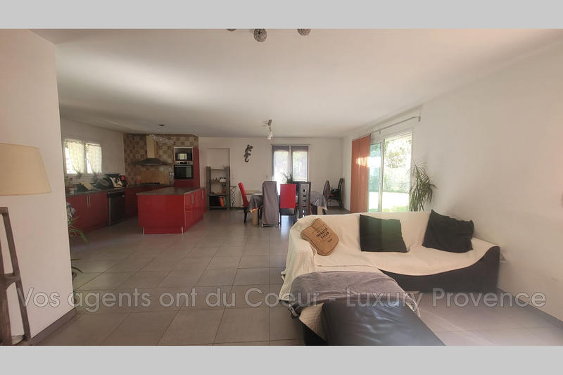 Maison - 106 m² - 4 pièces