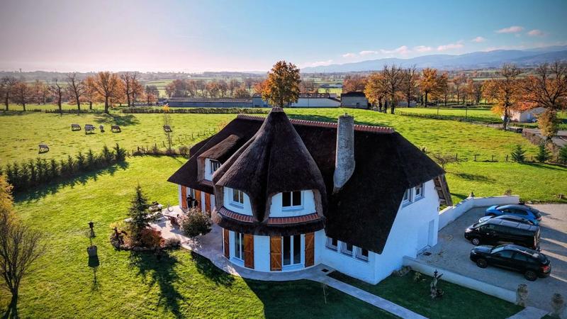 Villa - 332 m² - 8 pièces