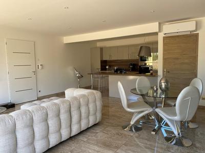 Villa - 136 m² - 5 pièces