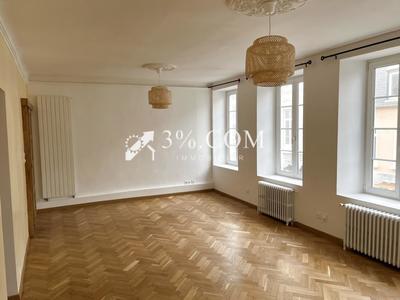 Immeuble - 212 m² - 12 pièces