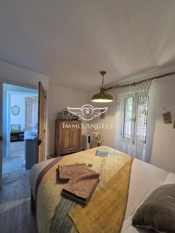 Maison - 145 m² - 9 pièces