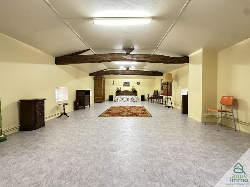 Maison - 287 m² - 9 pièces