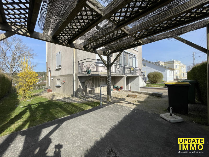 Maison - 137 m² - 8 pièces