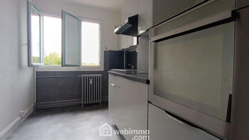 Appartement - 100 m² - 4 pièces