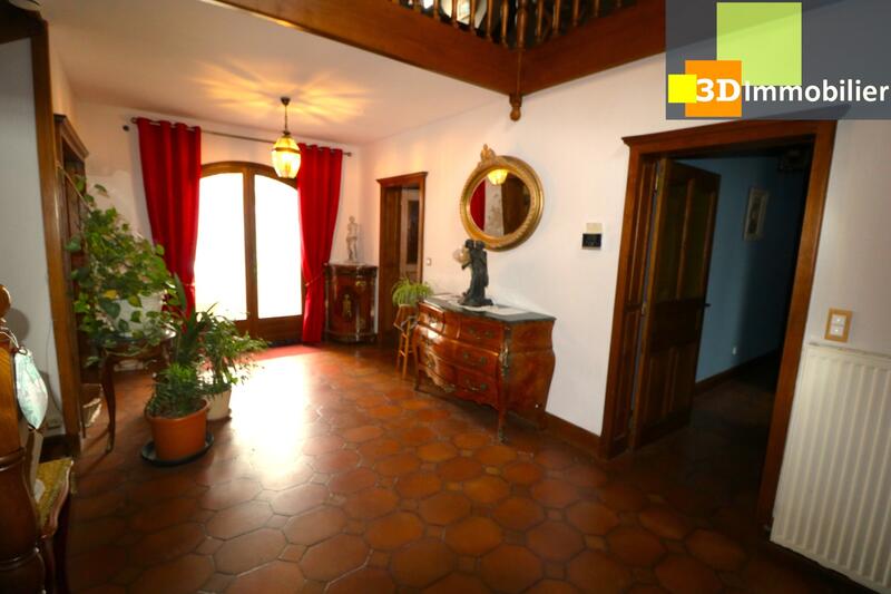 Maison - 291 m² - 12 pièces