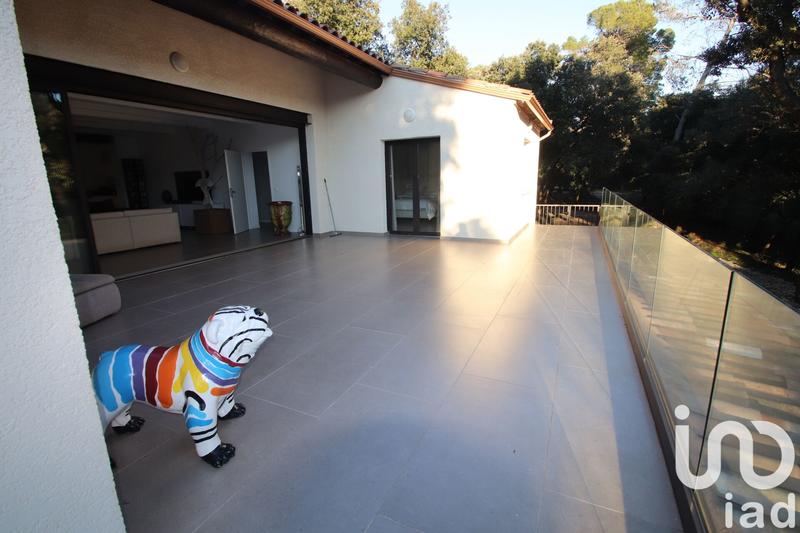 Maison - 235 m² - 6 pièces