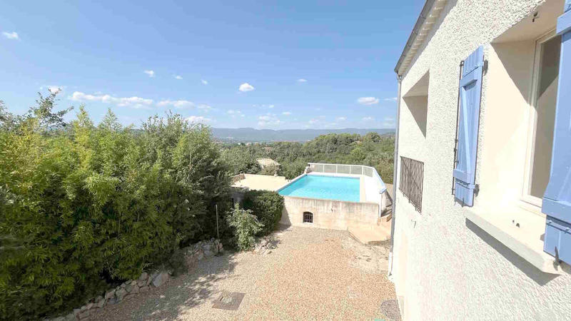 Maison - 166 m² - 7 pièces