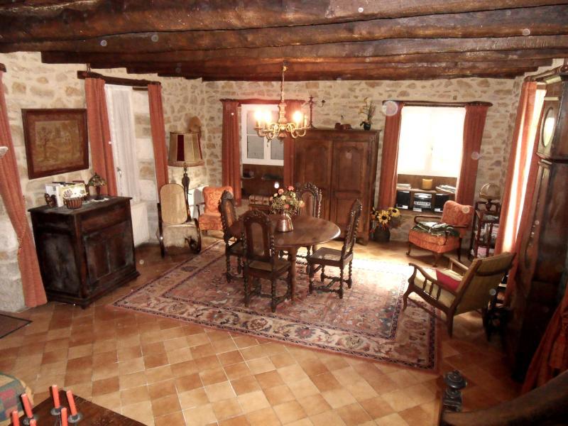 Maison en pierre - 160 m² - 5 pièces