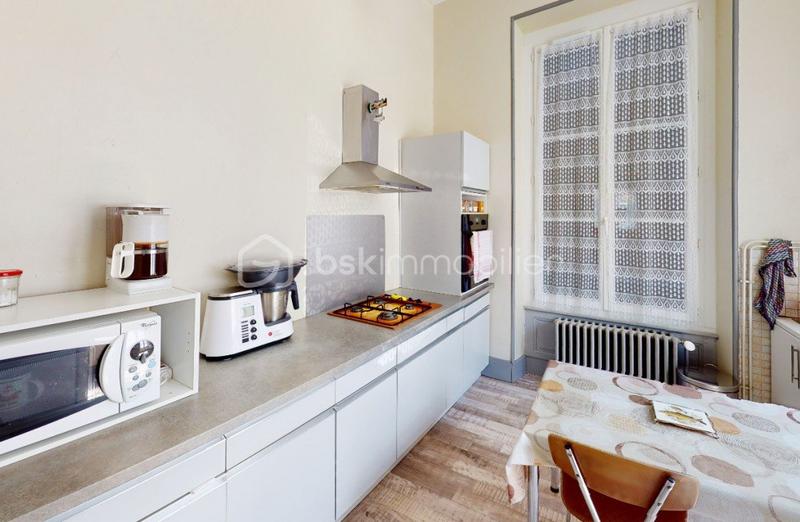 Maison - 150 m² - 8 pièces