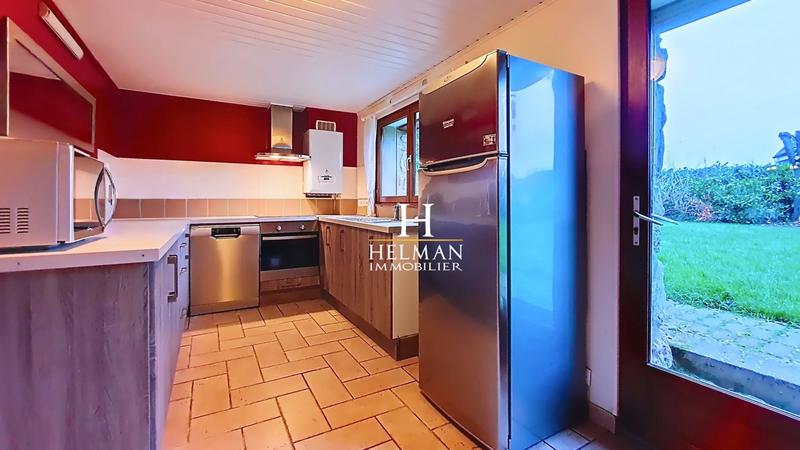 Maison - 230 m² - 8 pièces