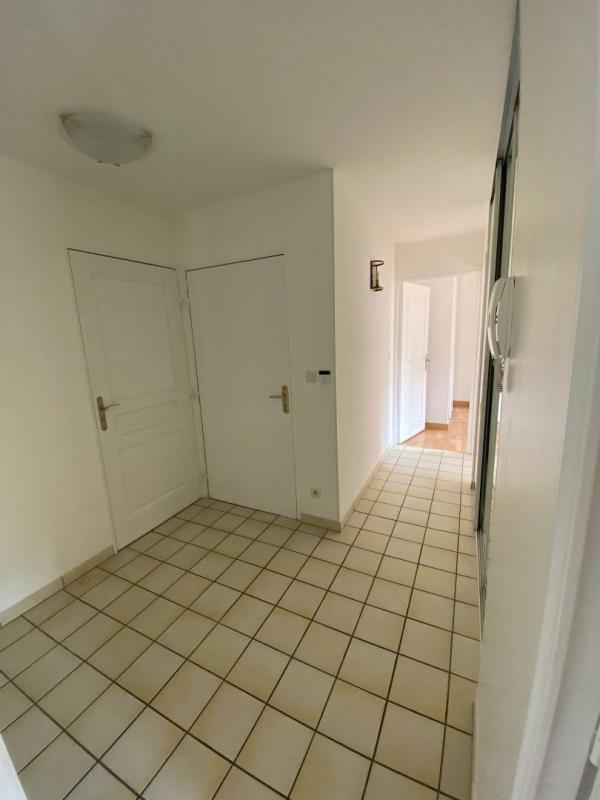 Appartement - 82 m² - 3 pièces