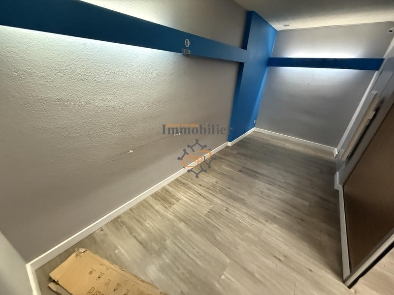 Local commercial - 88 m²