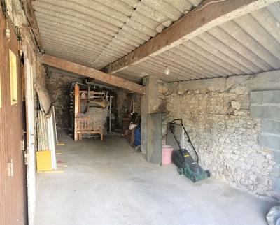 Parking / Garage - 120 m²