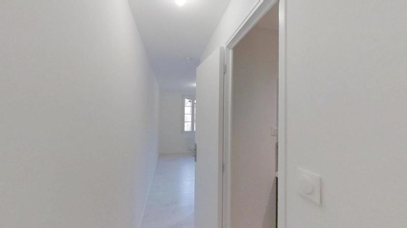 Studio - 15 m² - 2 pièces