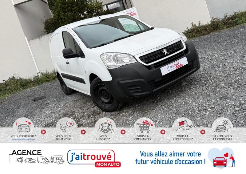Peugeot Partner 1.6 Bluehdi 100Cv 141000km 1°main*Habillage Bois*Séparation de cabine*Double portes arrière*Ct Révision Kit Distribution Entretien Ok*Véhicule Sous Garantie*100 Points Contrôles*Carte Grise Moitié prix (Véhicule plus 10 ans)*Climatisation*