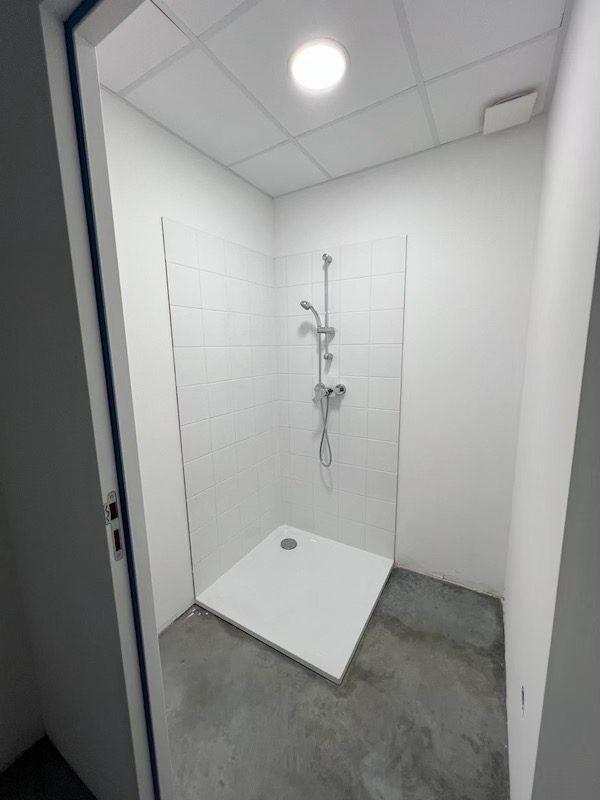 Local d'activités - 303 m² - 3 pièces