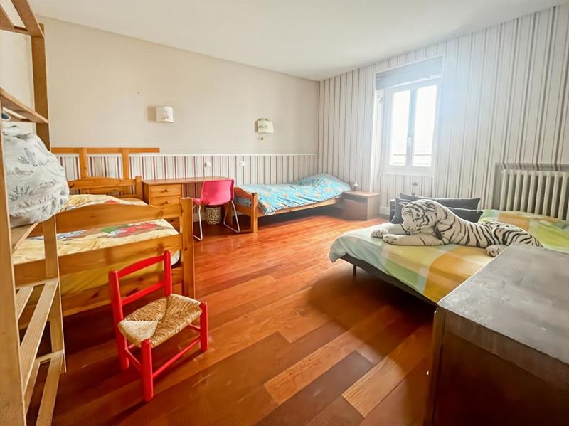 Maison - 178 m² - 7 pièces