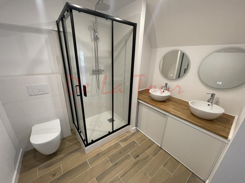 Appartement - 100 m² - 4 pièces