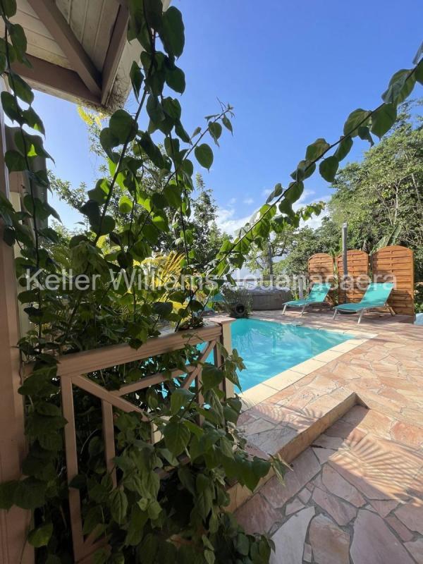 Villa - 239 m² - 3 pièces