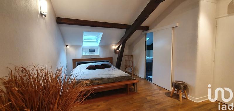 Loft - 201 m² - 9 pièces