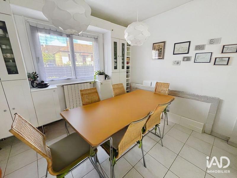 Maison - 90 m² - 5 pièces