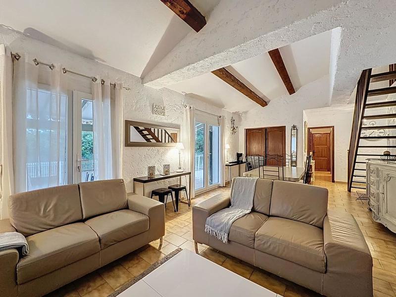 Maison - 103 m² - 5 pièces