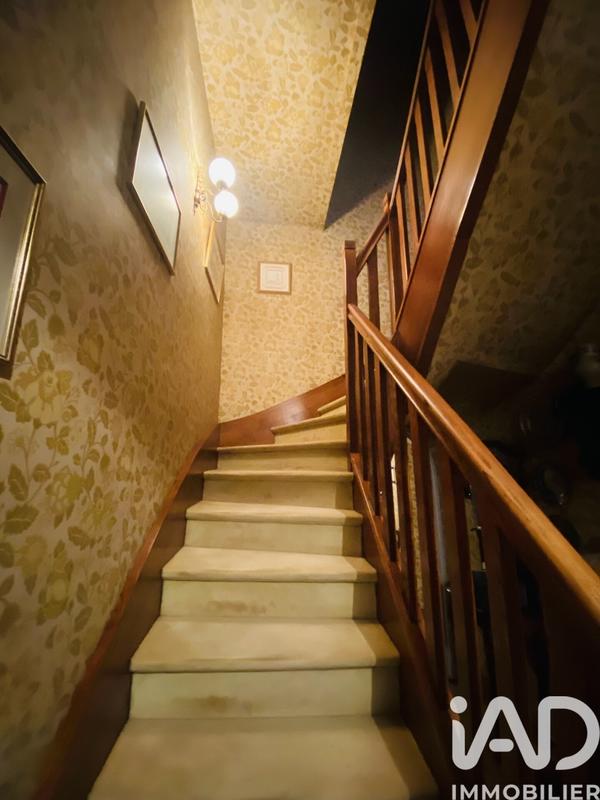 Maison - 224 m² - 11 pièces