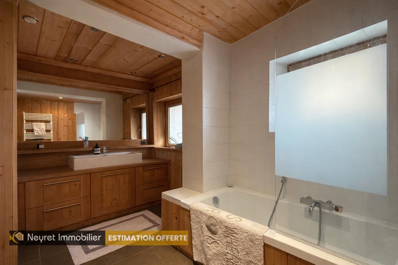 Appartement - 90 m² - 5 pièces