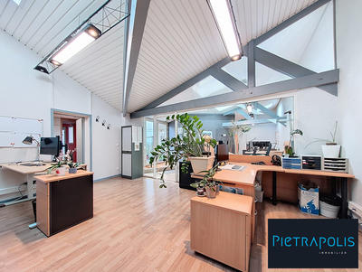 Bureau - 215 m² - 6 pièces