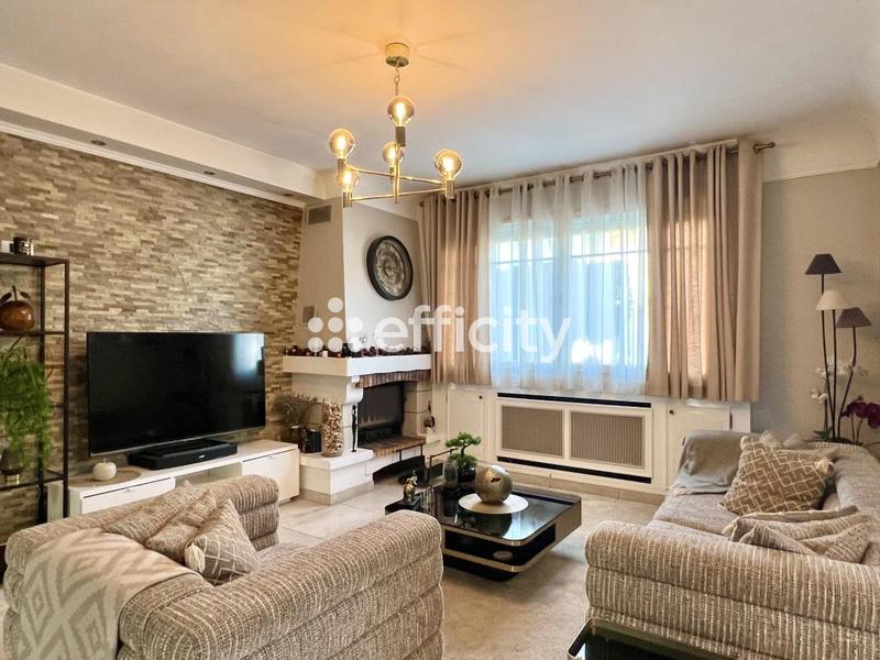 Maison - 131 m² - 7 pièces