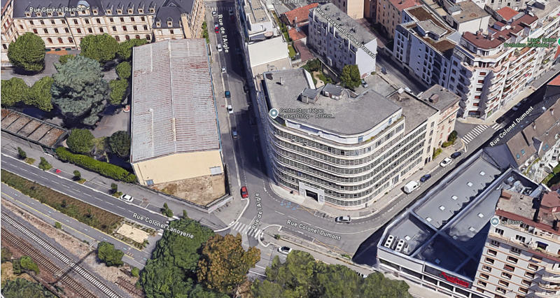 Local d'activité / Entrepôt - 237 m² - 7 pièces