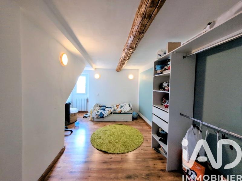 Maison - 266 m² - 8 pièces