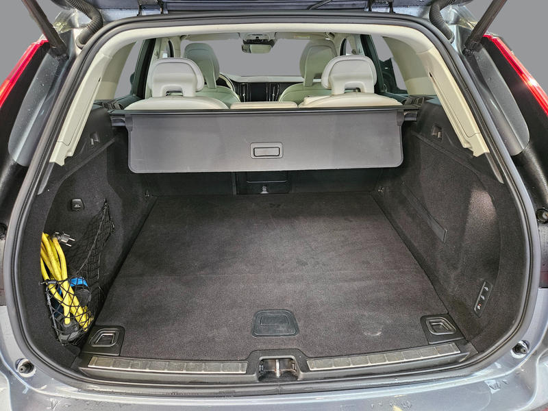 Volvo Xc60 - T8 Twin Hybrid Inscription 320 + 84 Cv Awd - 18 Cv