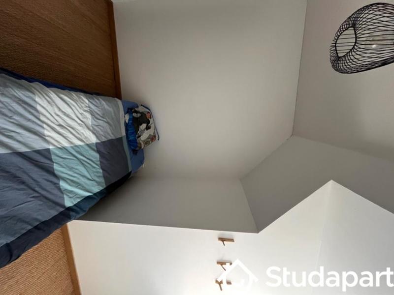 Chambre - 10 m² - 1 pièce