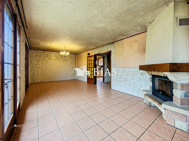 Maison - 140 m² - 6 pièces