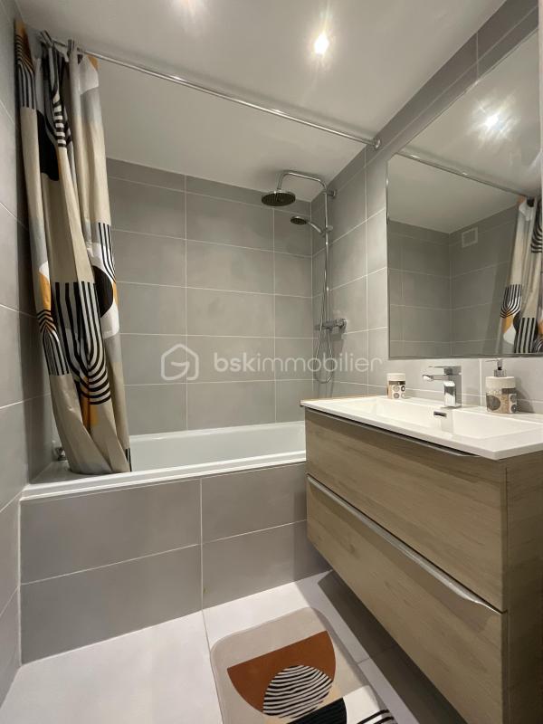 Studio - 24 m² - 1 pièce