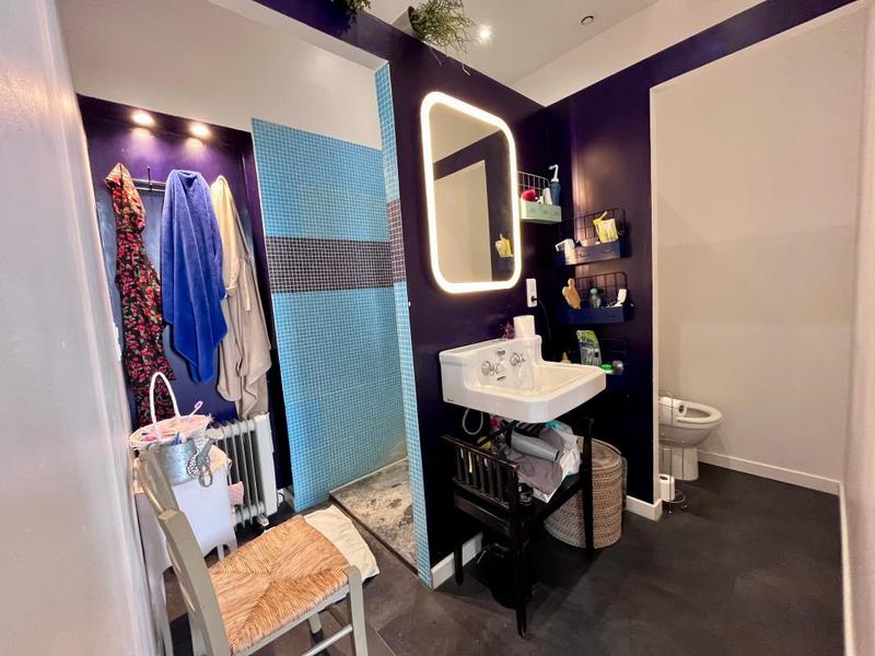 Maison - 240 m² - 7 pièces