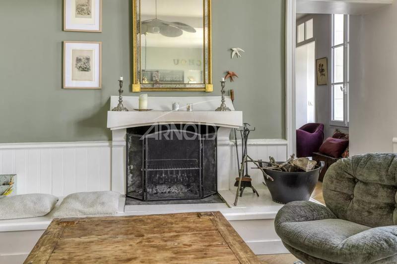 Maison - 200 m² - 10 pièces